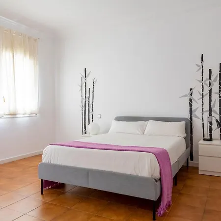 Monrooms Guest house