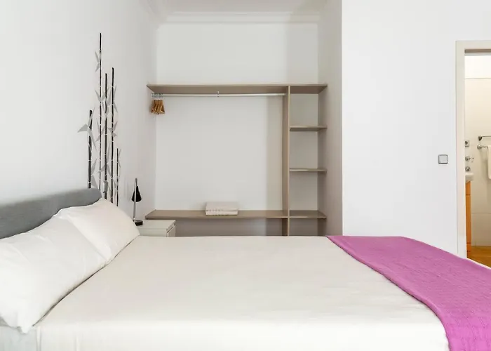 Πανσιόν Monrooms
